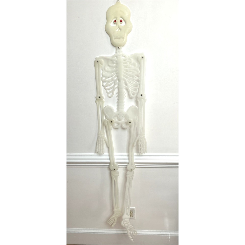 Vtg Plastic Posable Halloween Skeleton Wall Decor 5 Feet Long Red Eyes No Glow